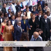 'O agente secreto' leva frevo para tapete vermelho de Cannes - Reprodu&ccedil;&atilde;o X
